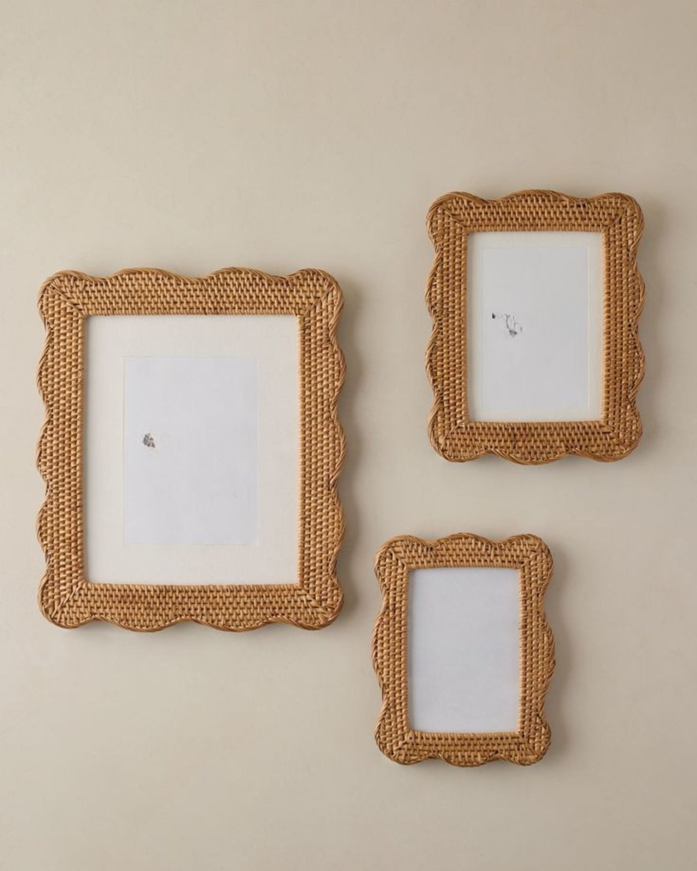 Woven Scallop Wall Frame Set