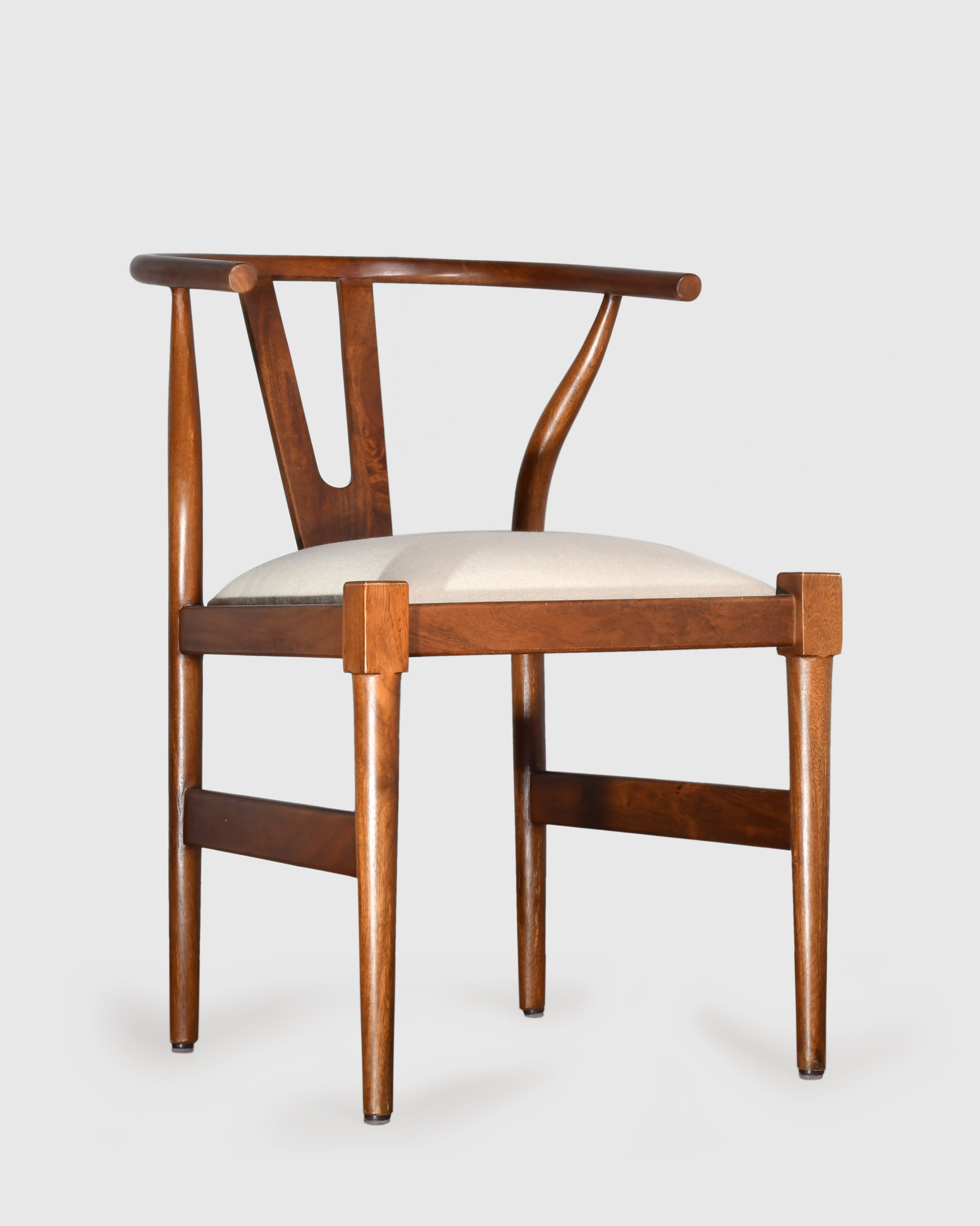Arlo Classic Yoke Chair
